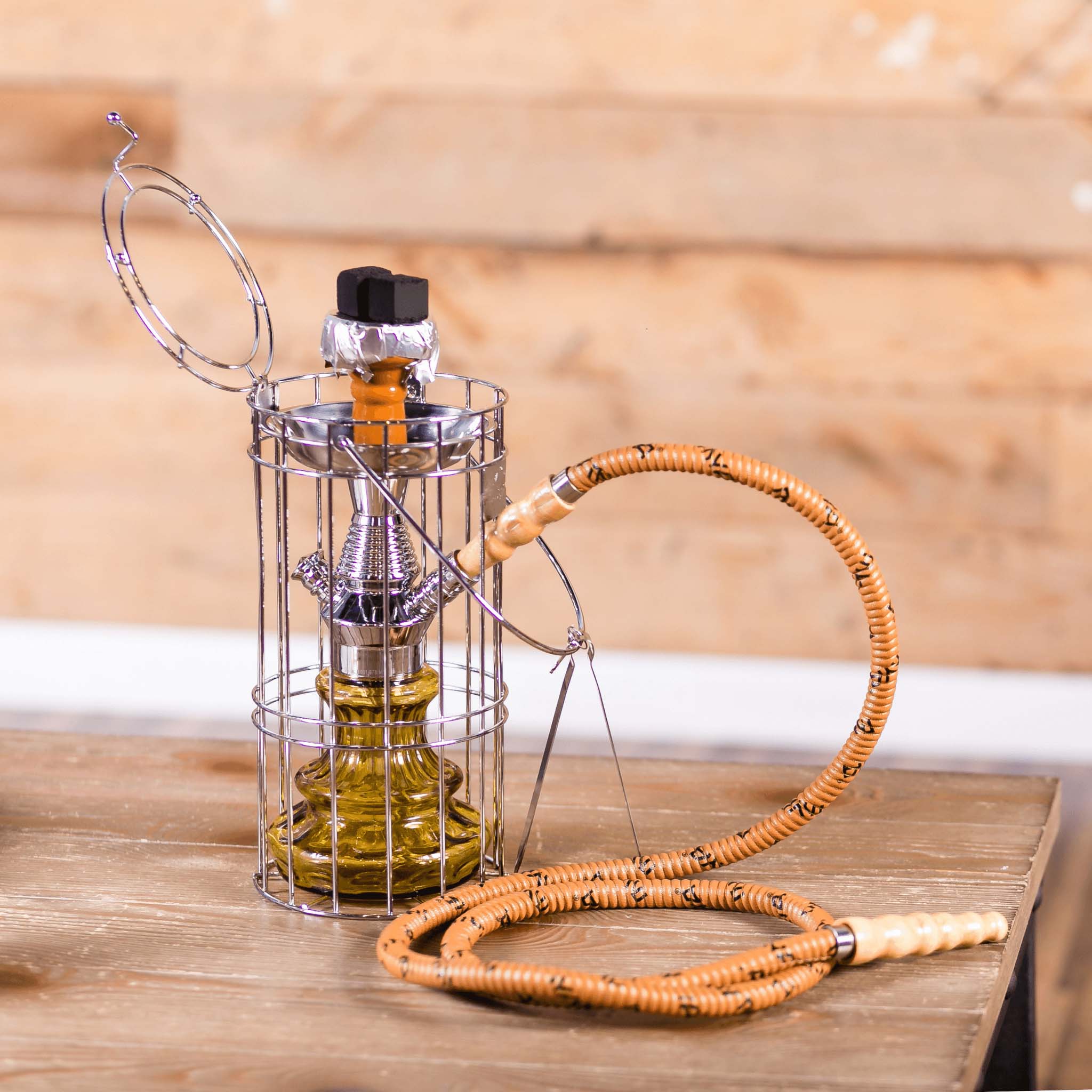 Lindo Hookah in carrying cage